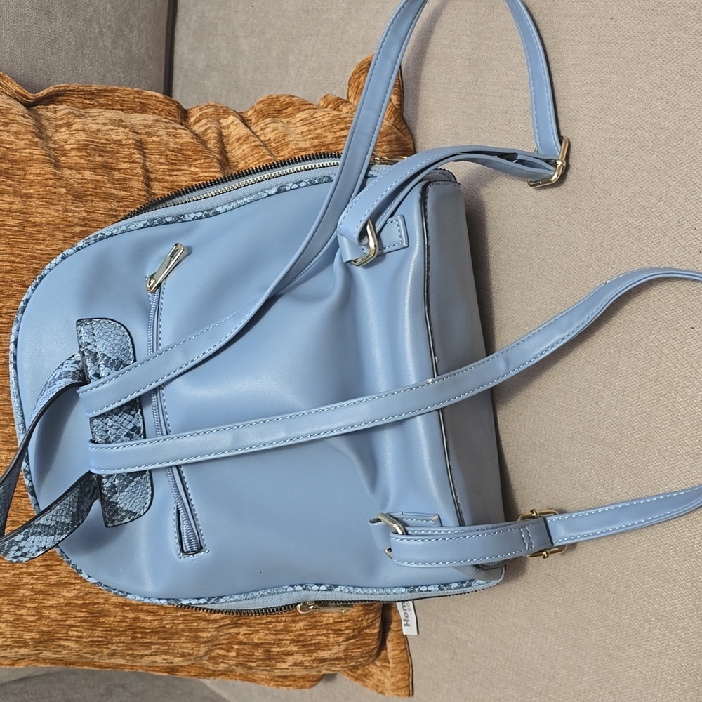London Fog Blue and Gray Backpack with Snake Print - Picture 3 of 8